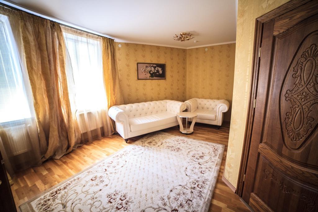 Imperiya Hotel Khmelʼnytsʼkyy Habitación foto